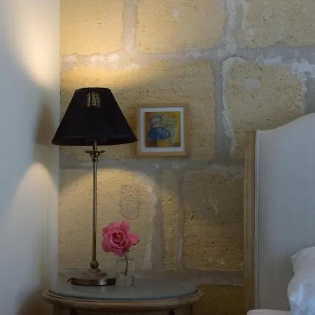 Romantic Nr St Emilion With Private Pool And Views To For Pujols (Gironde)