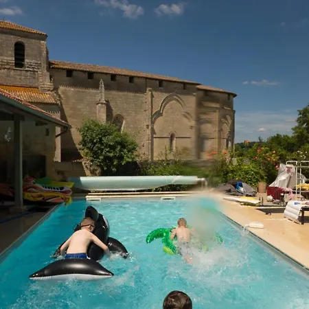 Дом отдыха Romantic Nr St Emilion With Private Pool And Views To For Pujols (Gironde)